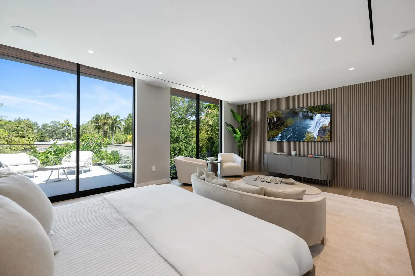 7815 SW 54th Avenue — image 33